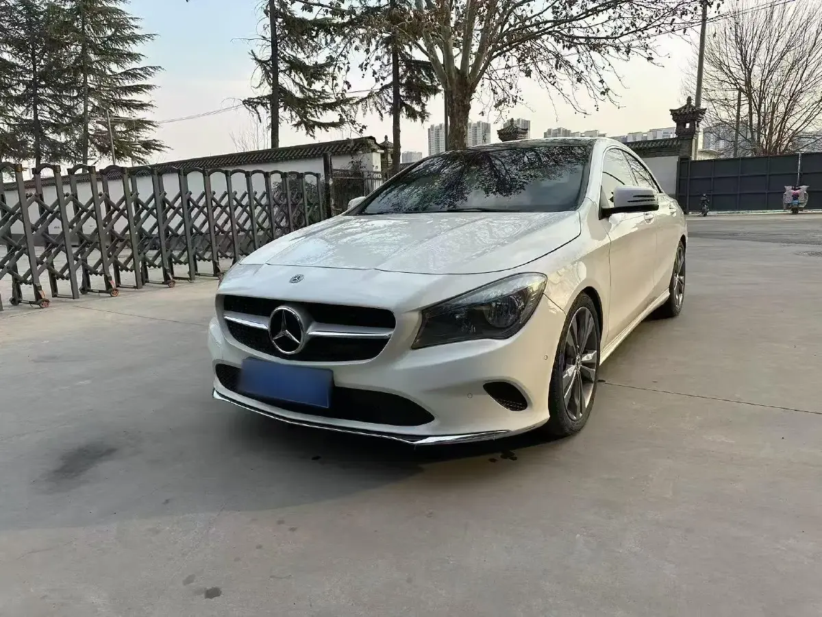 2017 Mercedes-Benz CLA Class 1.6T 156HP L4 7DCT