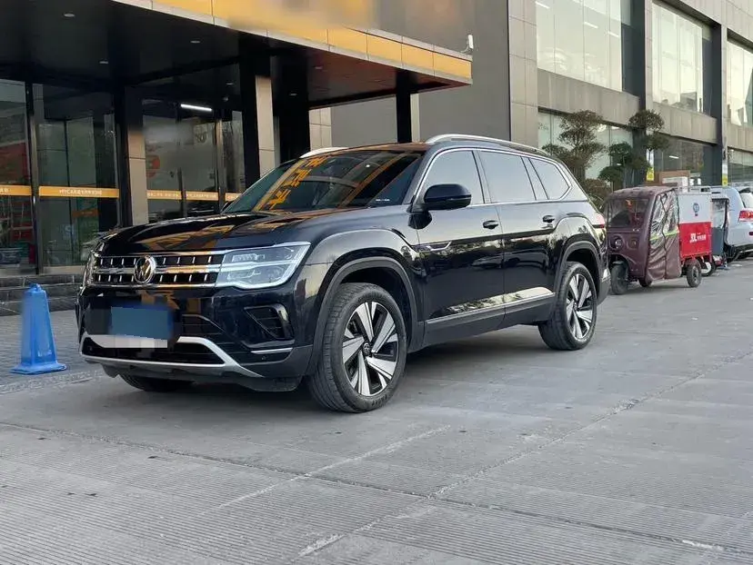 2023 Volkswagen Teramont 2.0T 220HP L4 7DCT