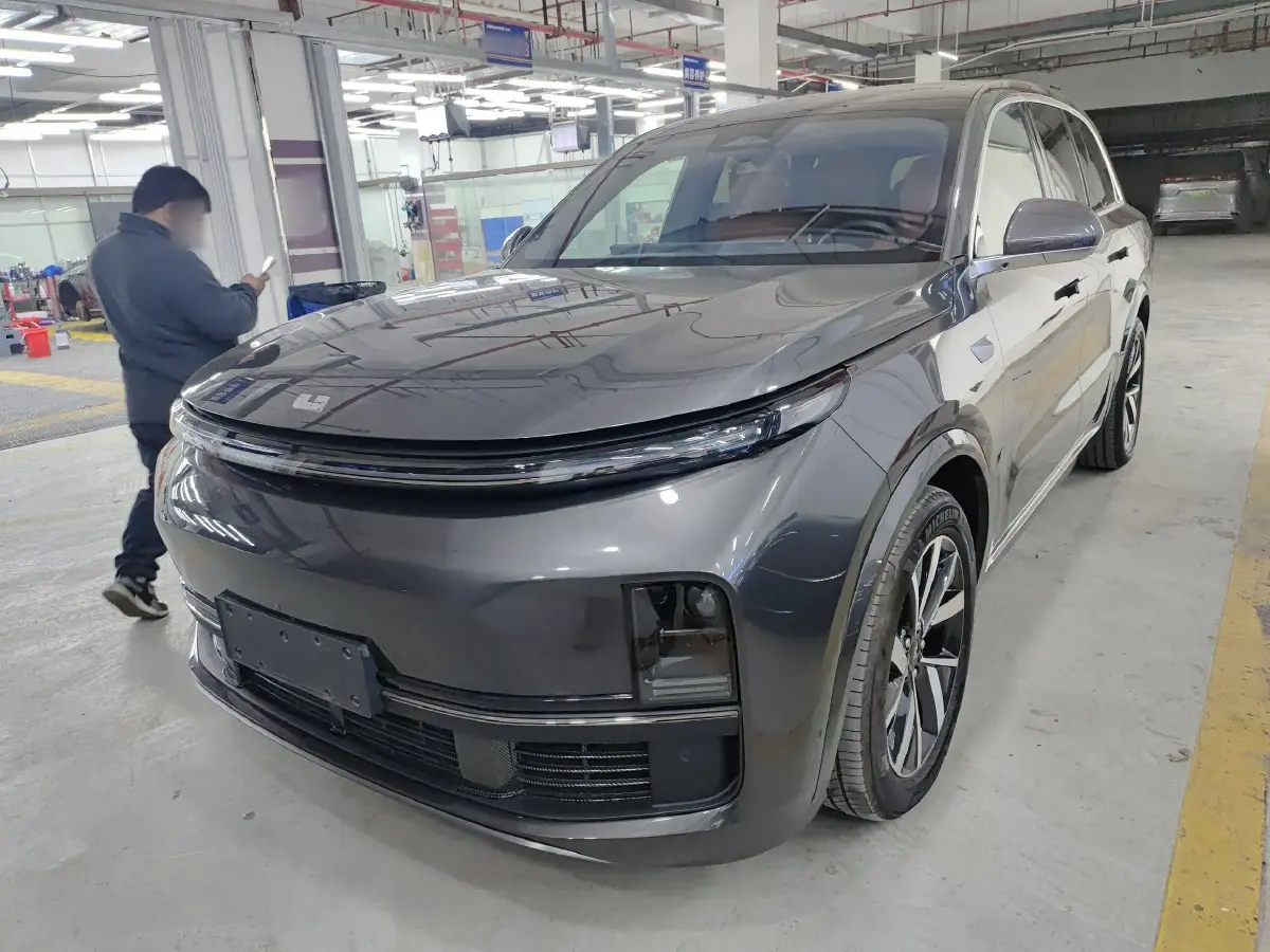 2023 Li L8 Range Extended 154HP REEV 40.9KWH