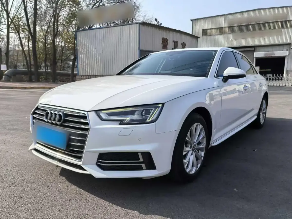 2019 Audi A4L 2.0T 190HP L4 7DCT