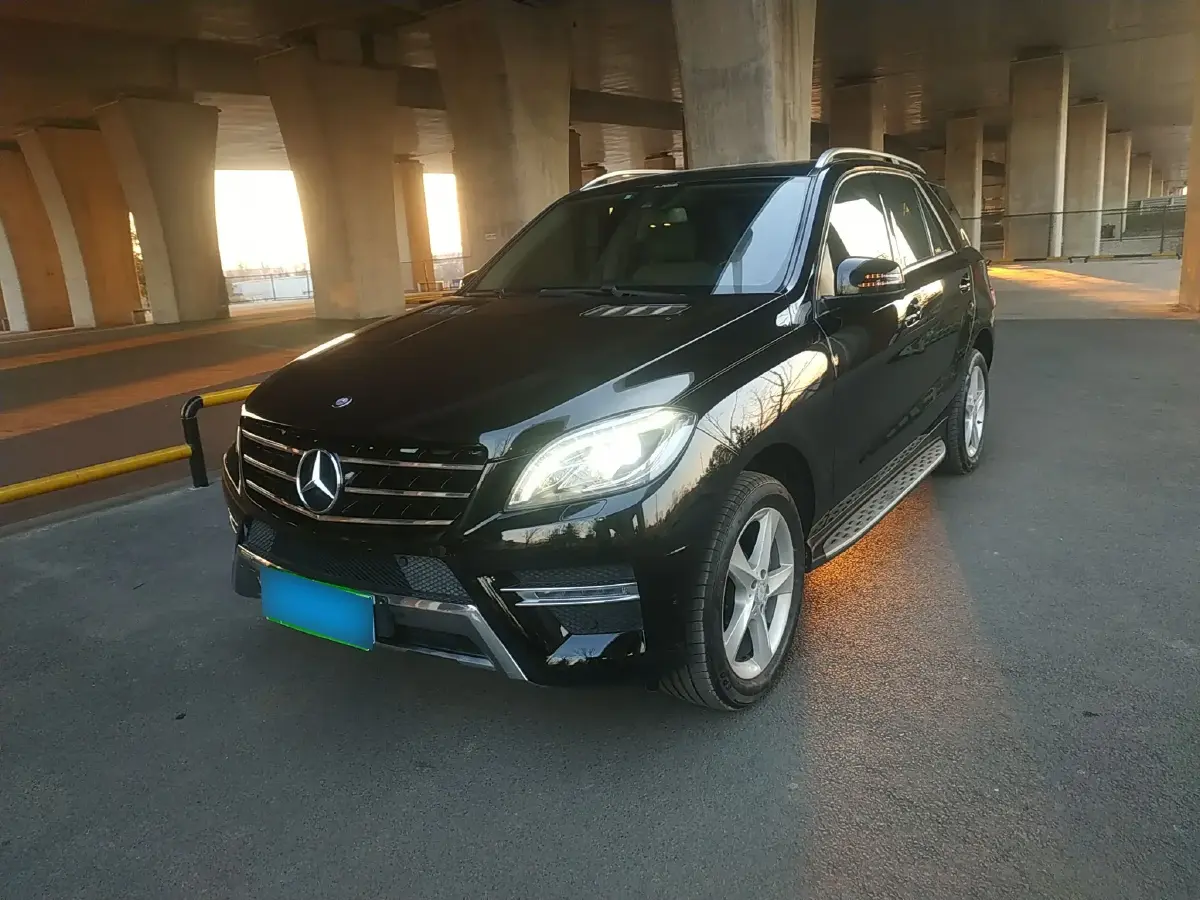 2012 Mercedes-Benz M Class 3.5L 252HP V6 7AT
