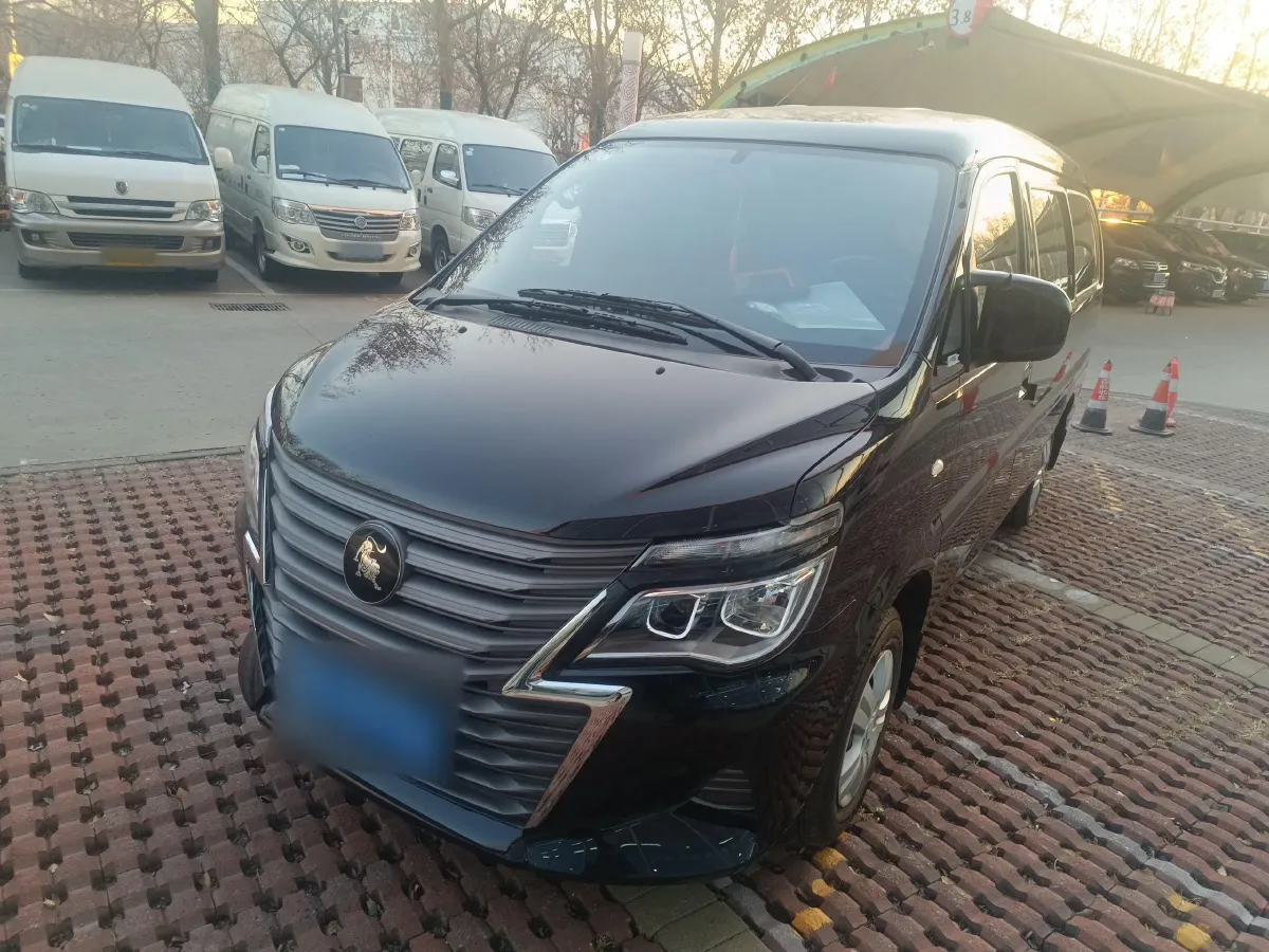 2023 DongFeng Forthing LingZhi 1.6L 116HP L4 5MT,autocango,china used car exporter,china ev exporter,chinese used car exporter,chinese used ev exporter
