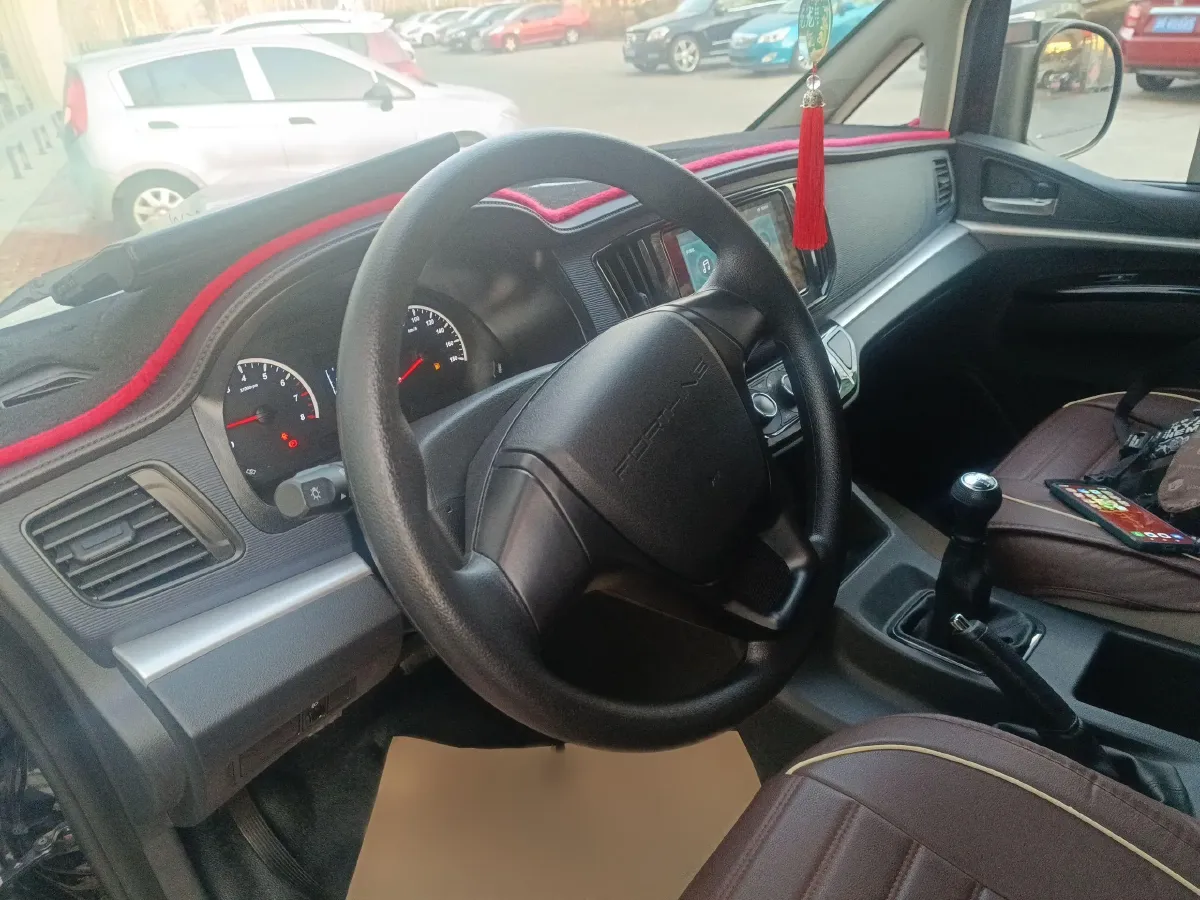 2023 DongFeng Forthing LingZhi 1.6L 116HP L4 5MT,autocango,china used car exporter,china ev exporter,chinese used car exporter,chinese used ev exporter