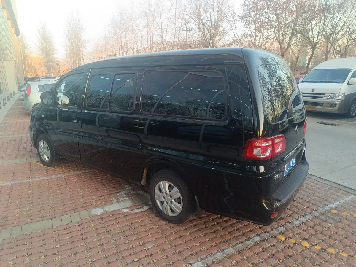 2023 DongFeng Forthing LingZhi 1.6L 116HP L4 5MT,autocango,china used car exporter,china ev exporter,chinese used car exporter,chinese used ev exporter