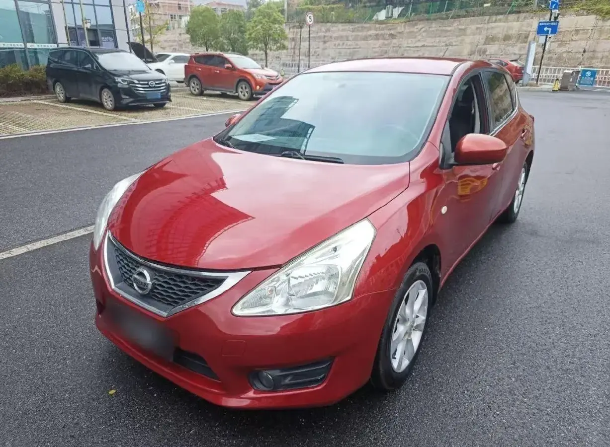 2011 Nissan Tiida 1.6L 126HP L4 CVT