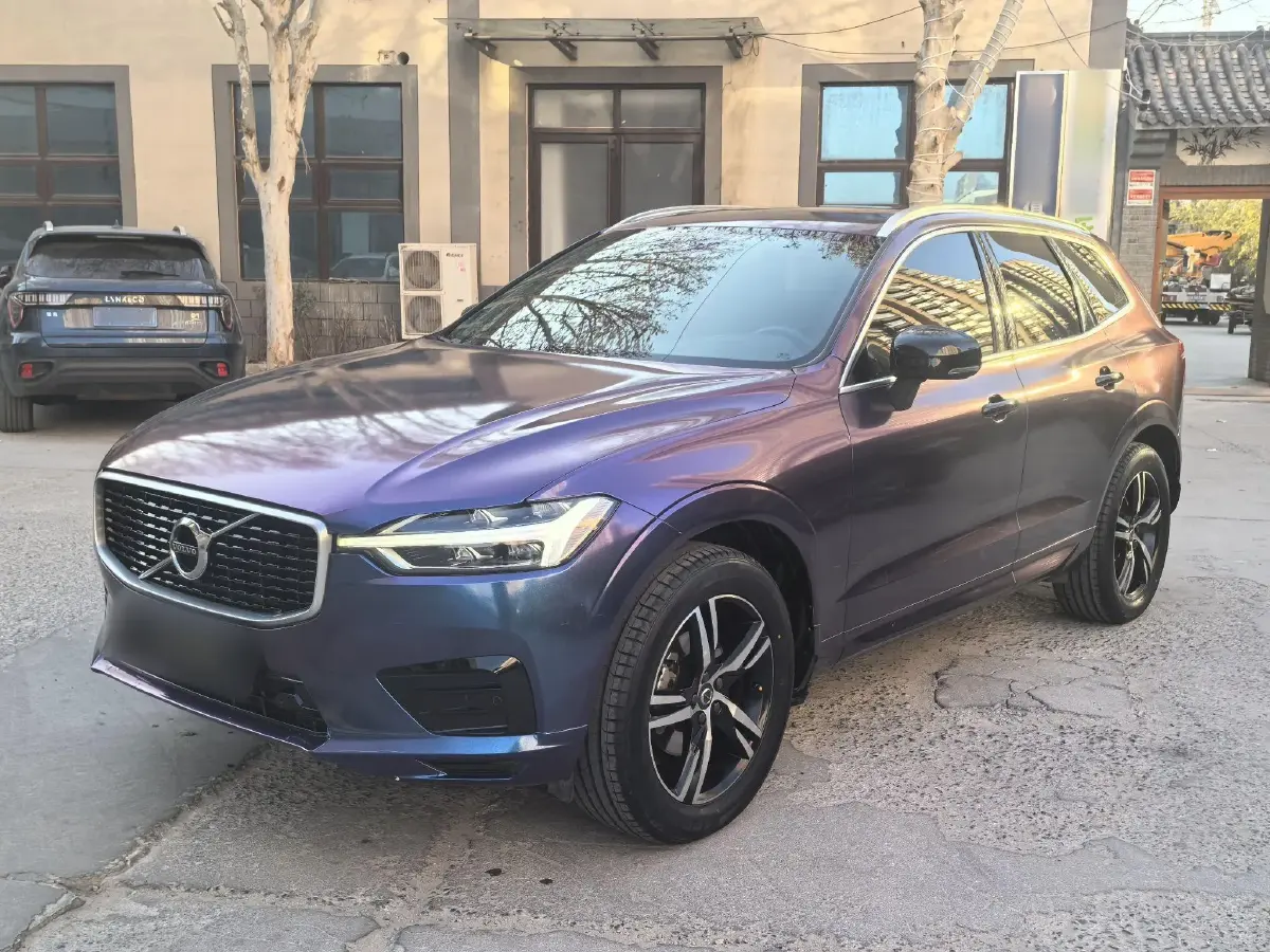 2018 Volvo XC60 2.0T 254HP L4 8AT