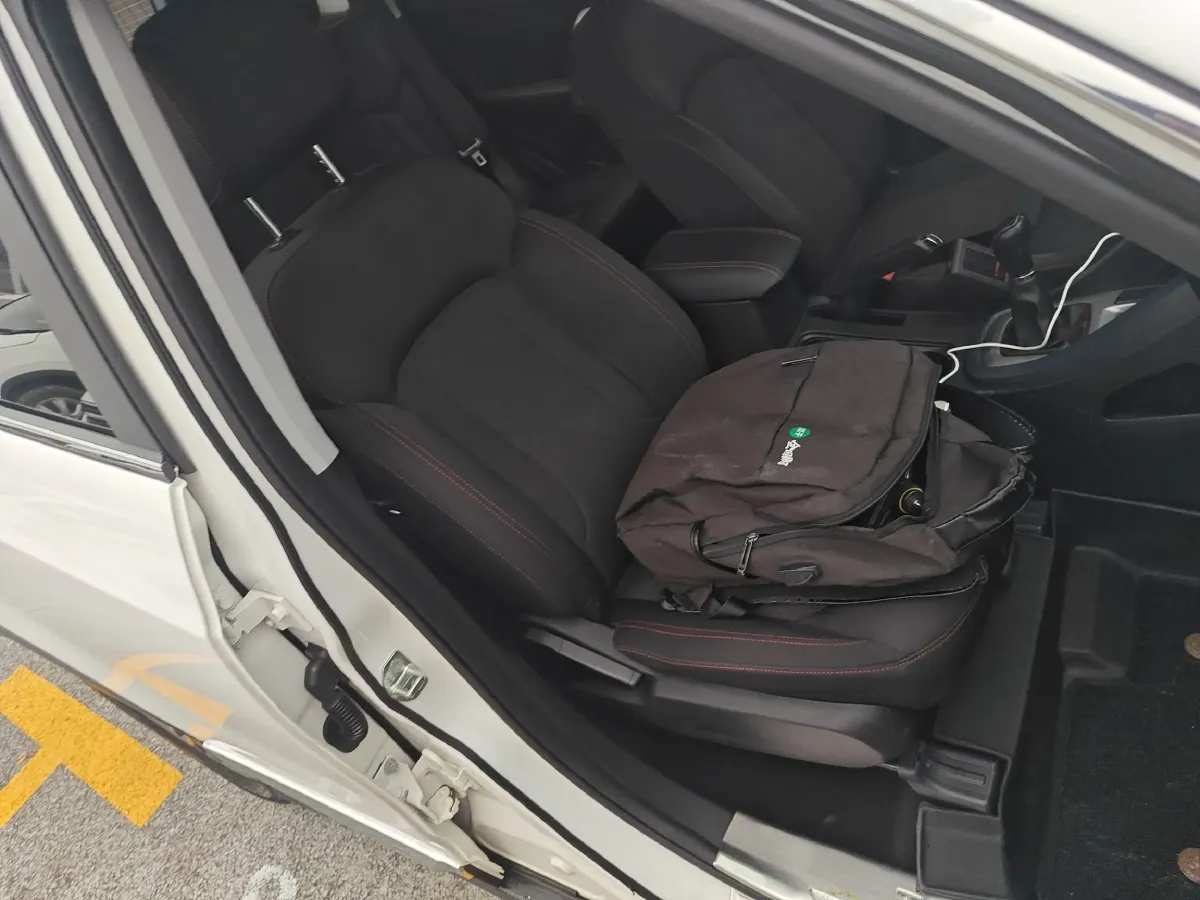 2017 KaiYi X5 2.0L 139HP L4 5MT,autocango,china used car exporter,china ev exporter,chinese used car exporter,chinese used ev exporter