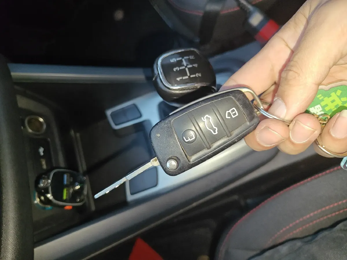 2017 KaiYi X5 2.0L 139HP L4 5MT,autocango,china used car exporter,china ev exporter,chinese used car exporter,chinese used ev exporter