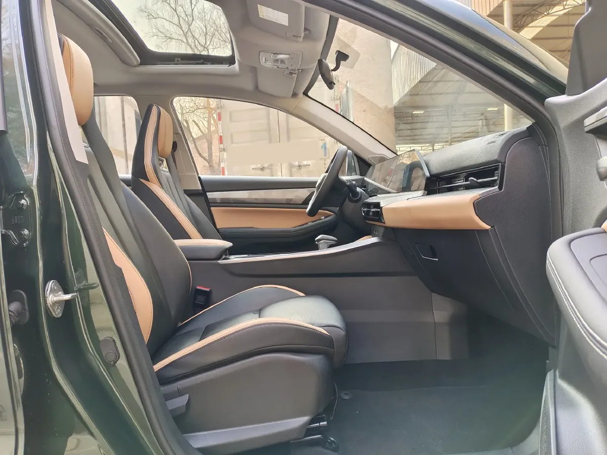 2024 Geely OkavangoPRO 1.5T 181HP L4 7DCT,autocango,china used car exporter,china ev exporter,chinese used car exporter,chinese used ev exporter