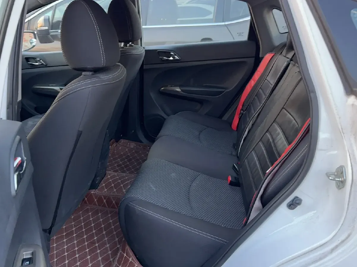 2016 HaiMa M3 1.5L 112HP L4 5MT,autocango,china used car exporter,china ev exporter,chinese used car exporter,chinese used ev exporter