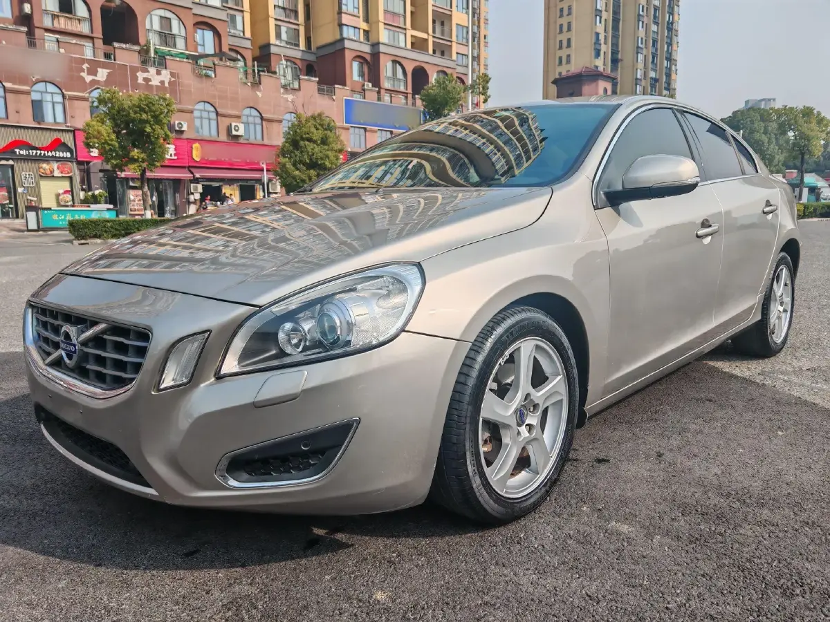 2013 Volvo S60 2.0T 214HP L5 6AT