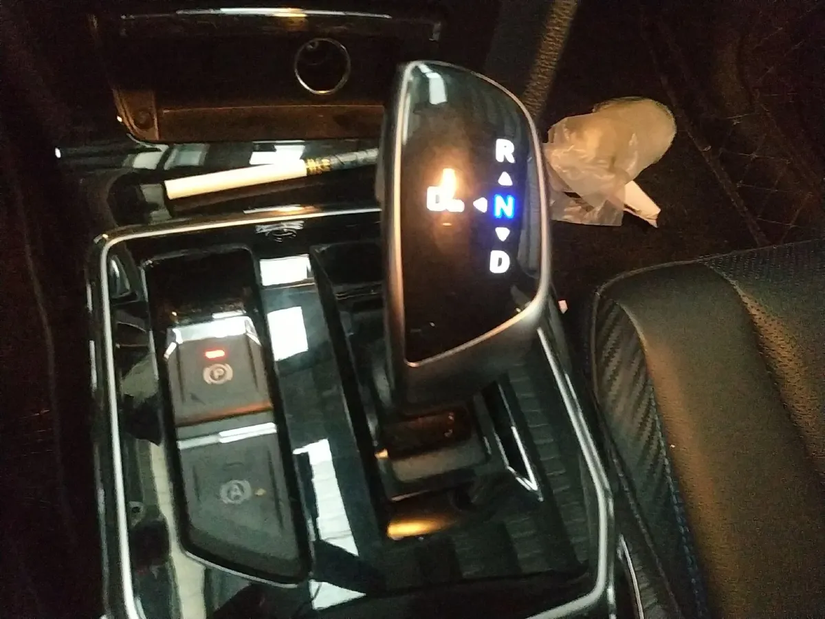 2019 Venucia D60 EV BEV 58KWH,autocango,china used car exporter,china ev exporter,chinese used car exporter,chinese used ev exporter