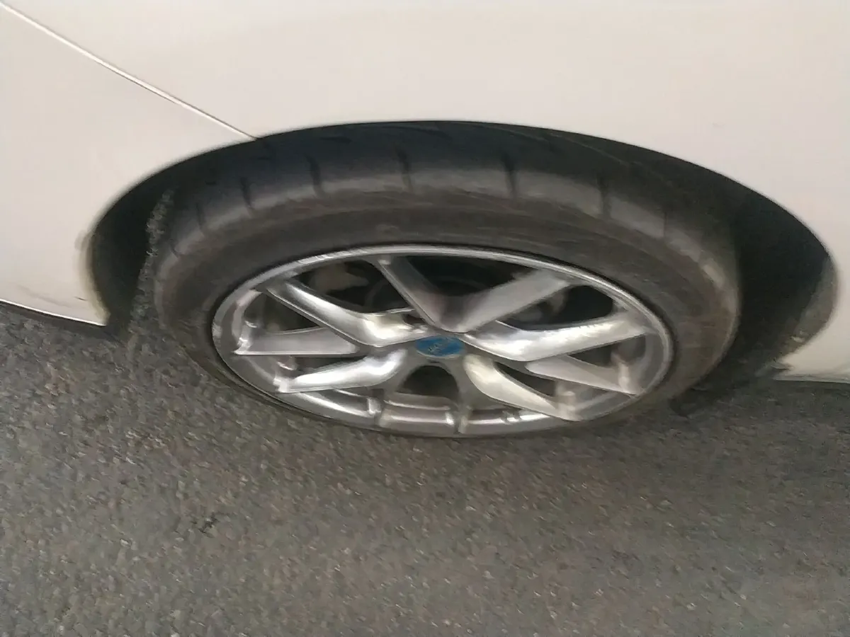 2019 Venucia D60 EV BEV 58KWH,autocango,china used car exporter,china ev exporter,chinese used car exporter,chinese used ev exporter