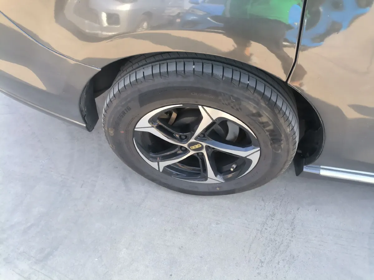 2011 Mazda 8 2.3L 154HP L4 4AT,autocango,china used car exporter,china ev exporter,chinese used car exporter,chinese used ev exporter