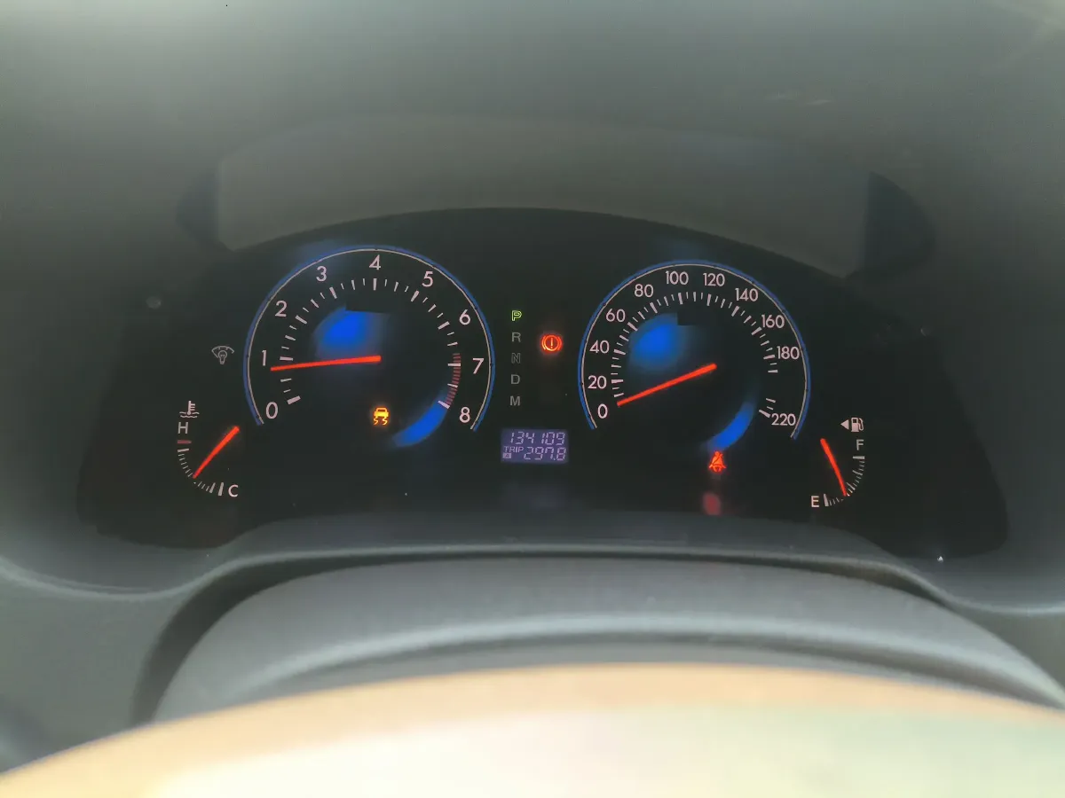 2011 Mazda 8 2.3L 154HP L4 4AT,autocango,china used car exporter,china ev exporter,chinese used car exporter,chinese used ev exporter