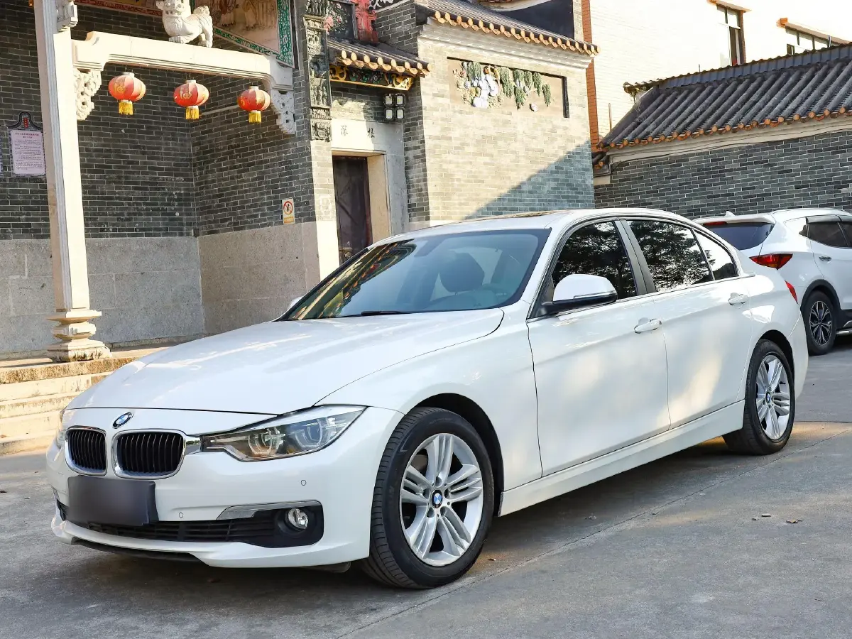 2017 BMW 3 Series 2.0T 184HP L4 8AT