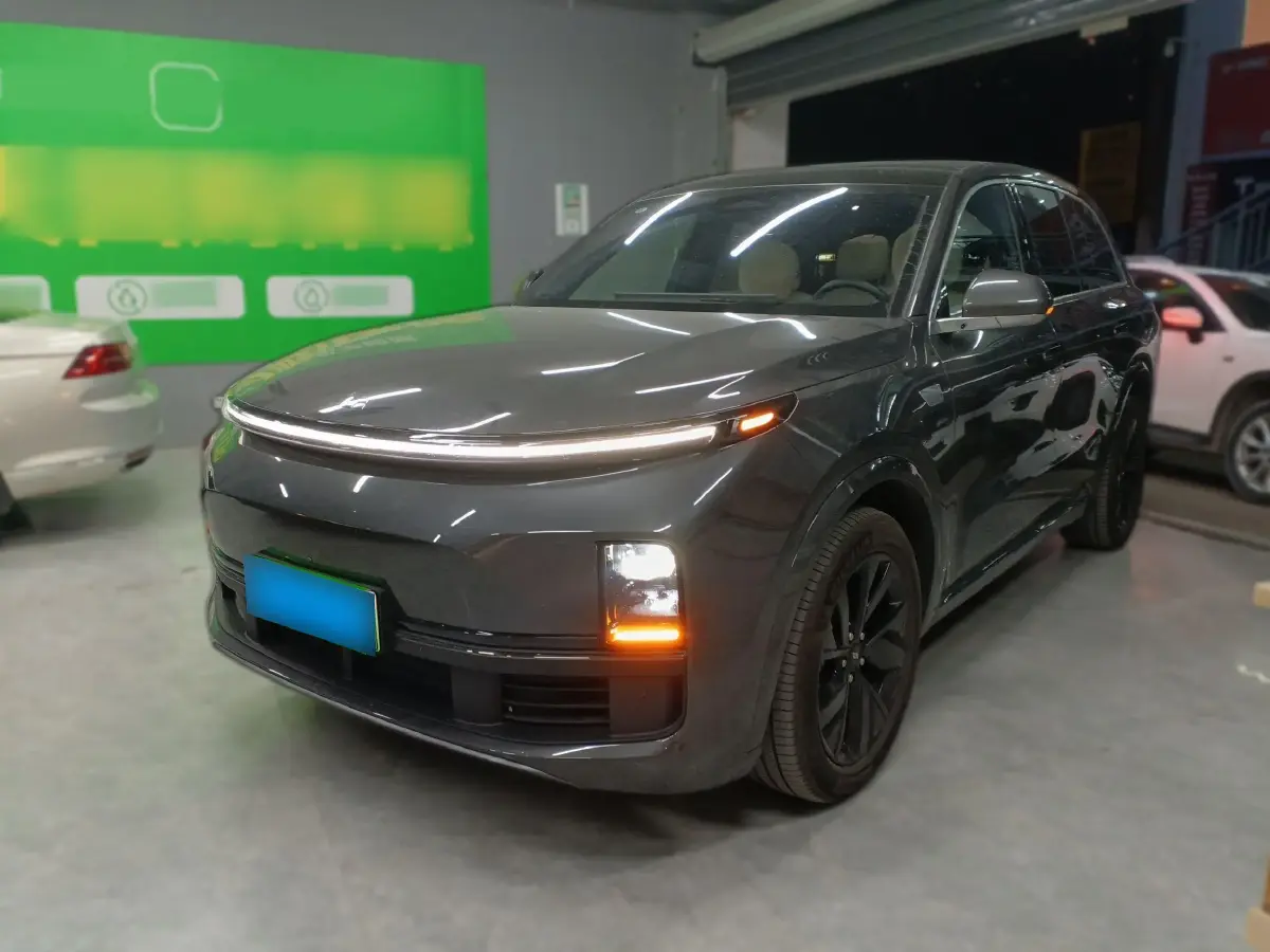 2023 Li L8 Range Extended 154HP REEV 40.9KWH