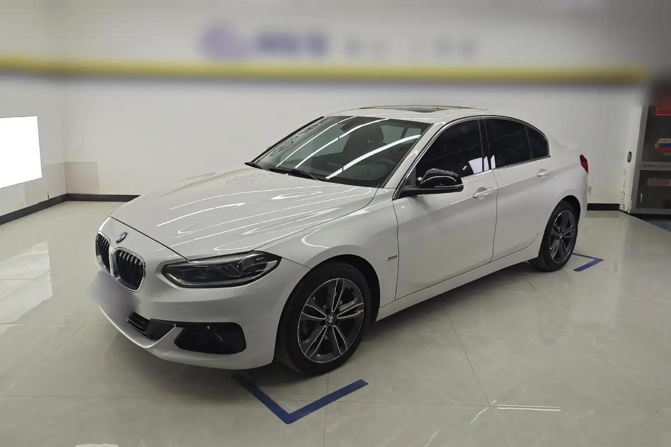 2017 BMW 1 Series 1.5T 136HP L3 6AT