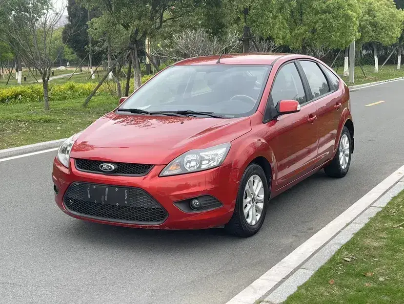 2013 Ford Focus 1.8L 124HP L4 4AT