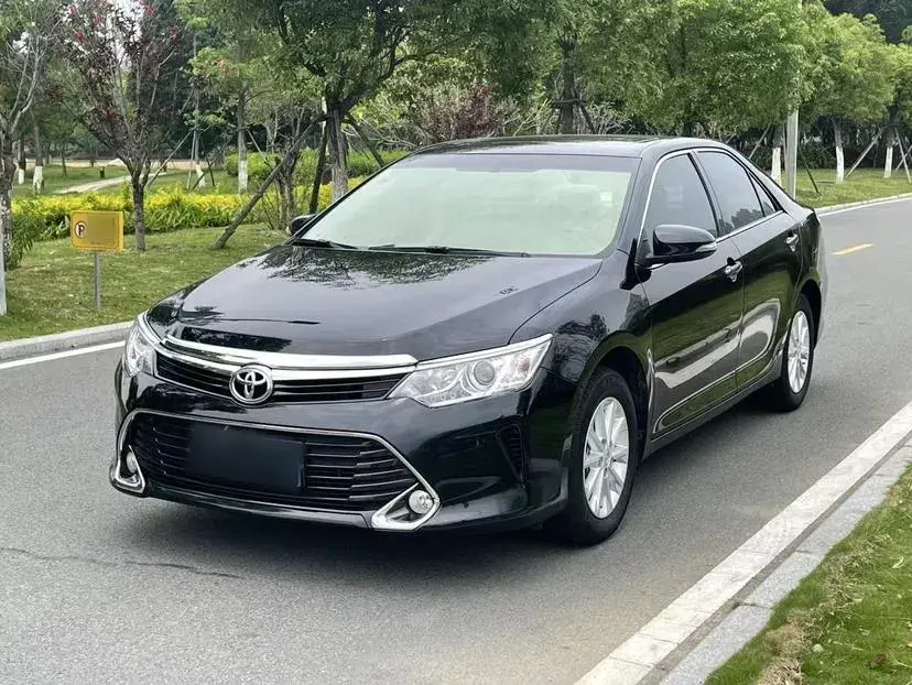 2016 Toyota Camry 2.0L 167HP L4 6AT