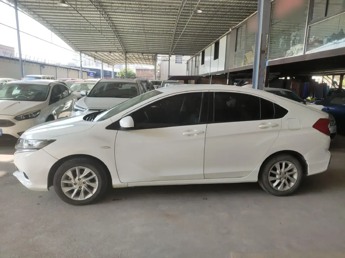2017 Honda Gienia 1.5L 131HP L4 CVT,autocango,china used car exporter,china ev exporter,chinese used car exporter,chinese used ev exporter