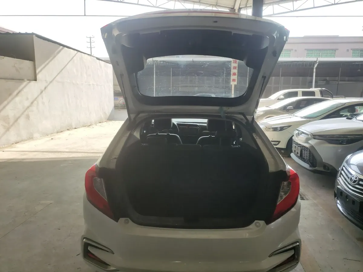 2017 Honda Gienia 1.5L 131HP L4 CVT,autocango,china used car exporter,china ev exporter,chinese used car exporter,chinese used ev exporter