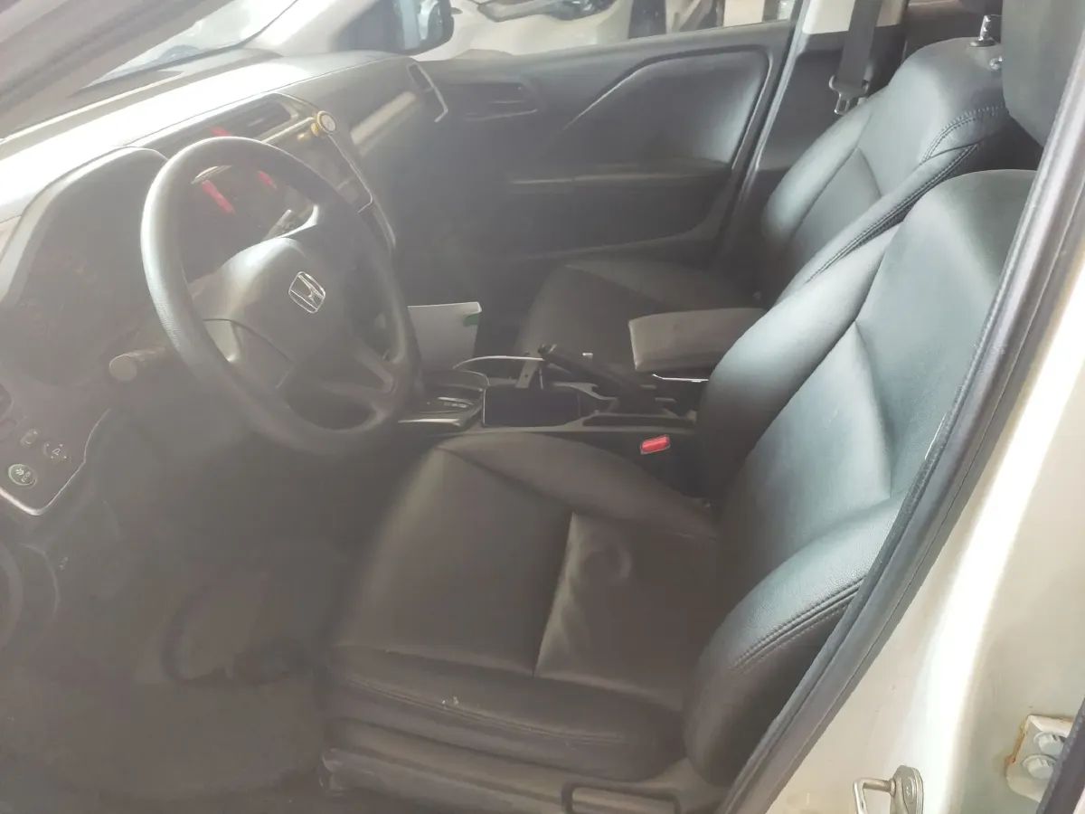 2017 Honda Gienia 1.5L 131HP L4 CVT,autocango,china used car exporter,china ev exporter,chinese used car exporter,chinese used ev exporter