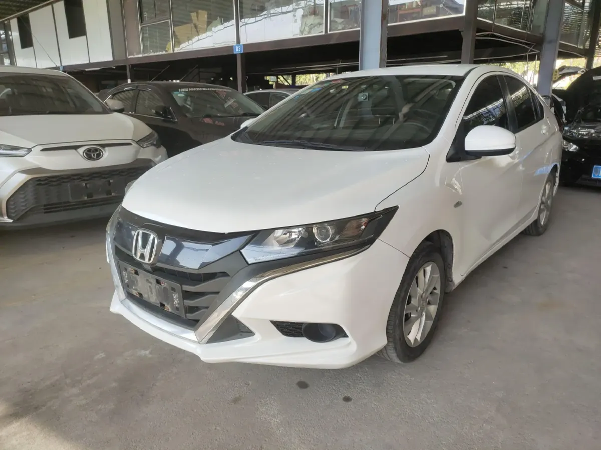 2017 Honda Gienia 1.5L 131HP L4 CVT,autocango,china used car exporter,china ev exporter,chinese used car exporter,chinese used ev exporter