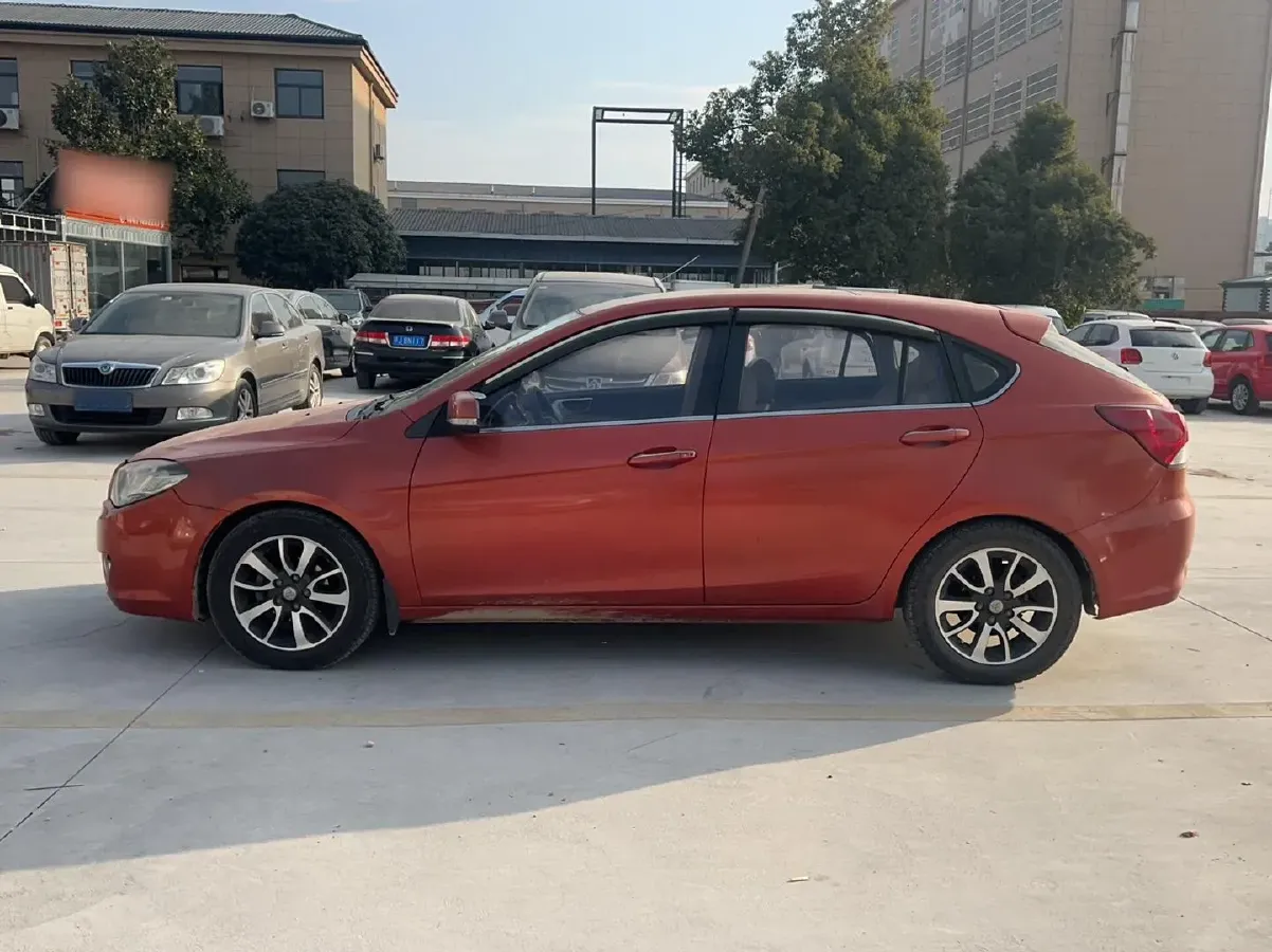 2013 Soueast V6 1.5L 120HP L4 CVT,autocango,china used car exporter,china ev exporter,chinese used car exporter,chinese used ev exporter