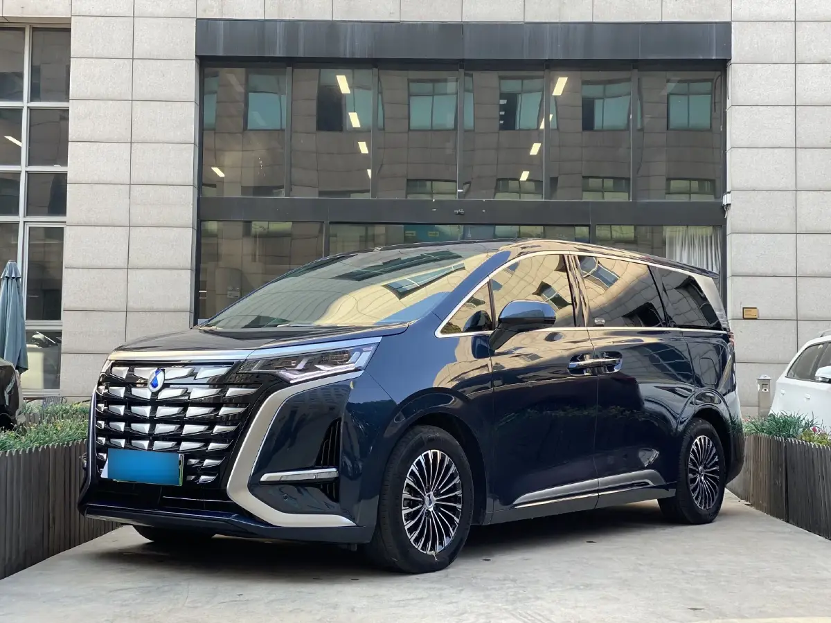 2022 Denza D9 1.5T 139HP L4 E-CVT PHEV 40.06KWH