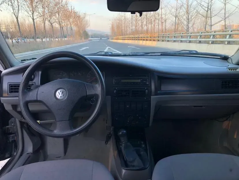 2008 Volkswagen Santana Vista 1.8L 101HP L4 5MT,autocango,china used car exporter,china ev exporter,chinese used car exporter,chinese used ev exporter