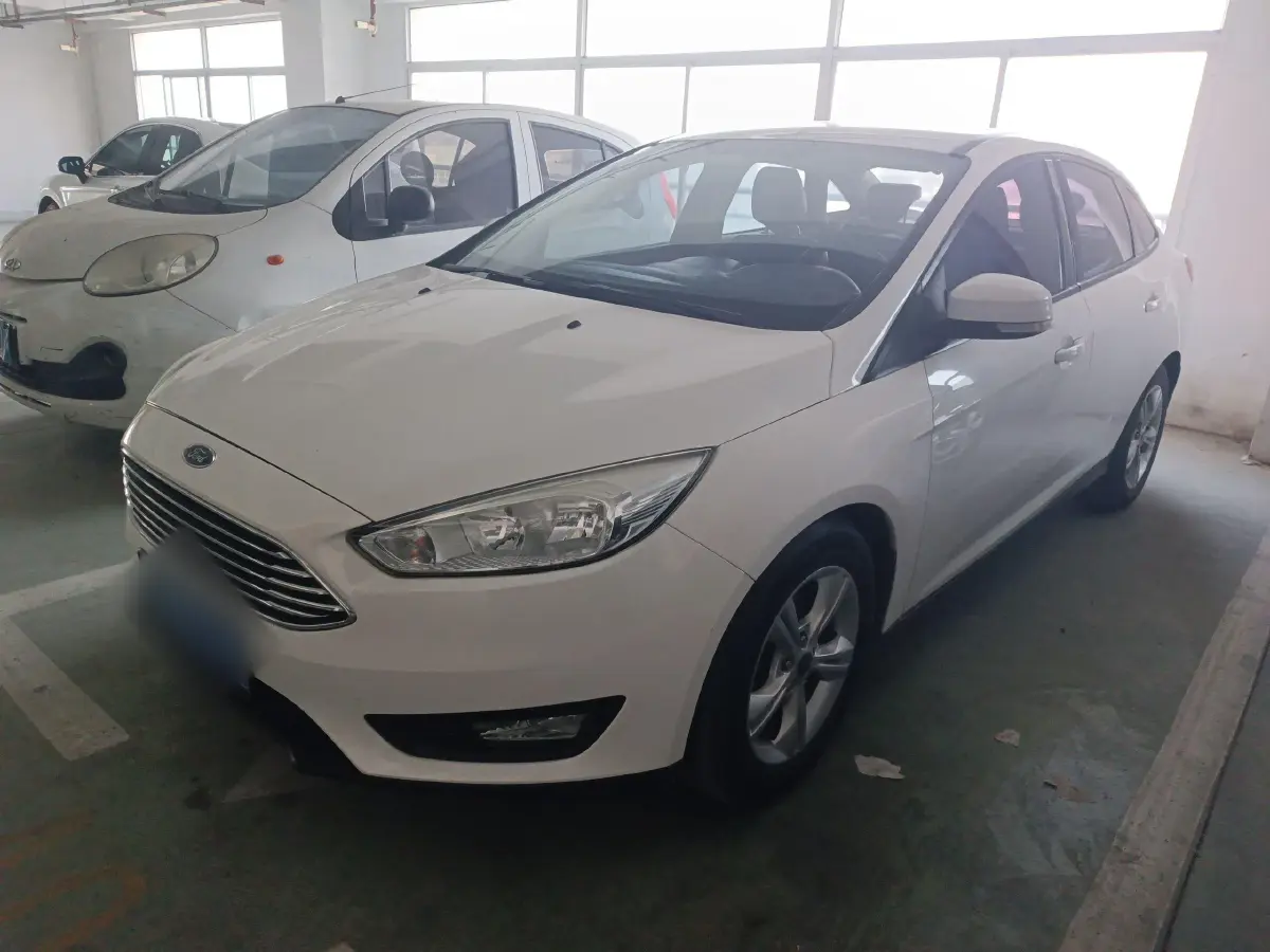 2017 Ford Focus 1.6L 125HP L4 6DCT