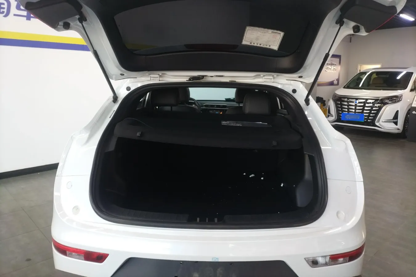 2022 DongFeng Fengon Fengon ix5 1.5T 150HP L4 CVT,autocango,china used car exporter,china ev exporter,chinese used car exporter,chinese used ev exporter