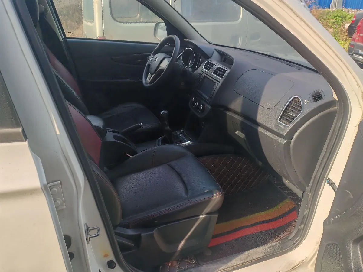 2014 BAIC Hyosow S2 1.5L 113HP L4 5MT,autocango,china used car exporter,china ev exporter,chinese used car exporter,chinese used ev exporter