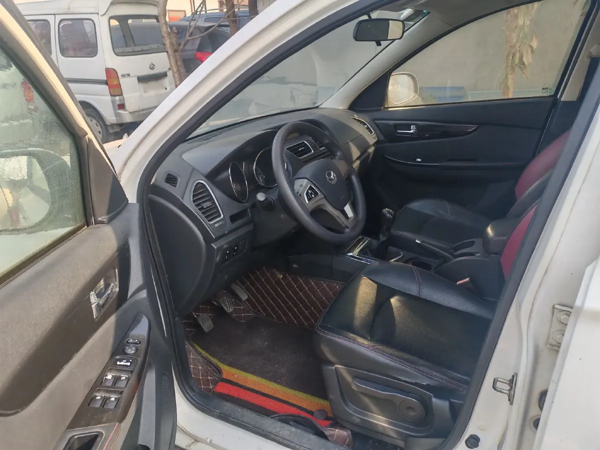 2014 BAIC Hyosow S2 1.5L 113HP L4 5MT,autocango,china used car exporter,china ev exporter,chinese used car exporter,chinese used ev exporter