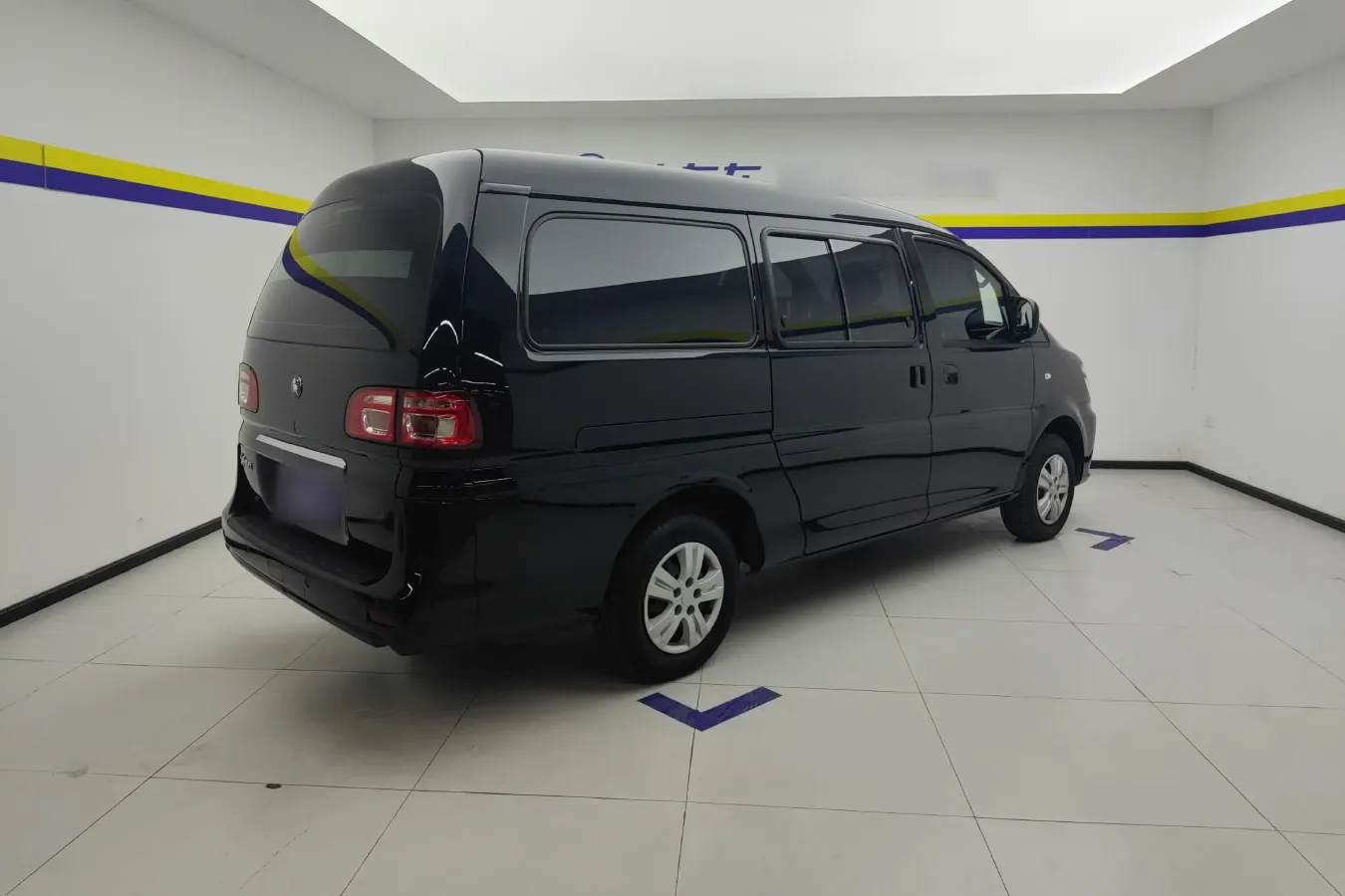 2023 DongFeng Forthing LingZhi 1.6L 116HP L4 5MT,autocango,china used car exporter,china ev exporter,chinese used car exporter,chinese used ev exporter