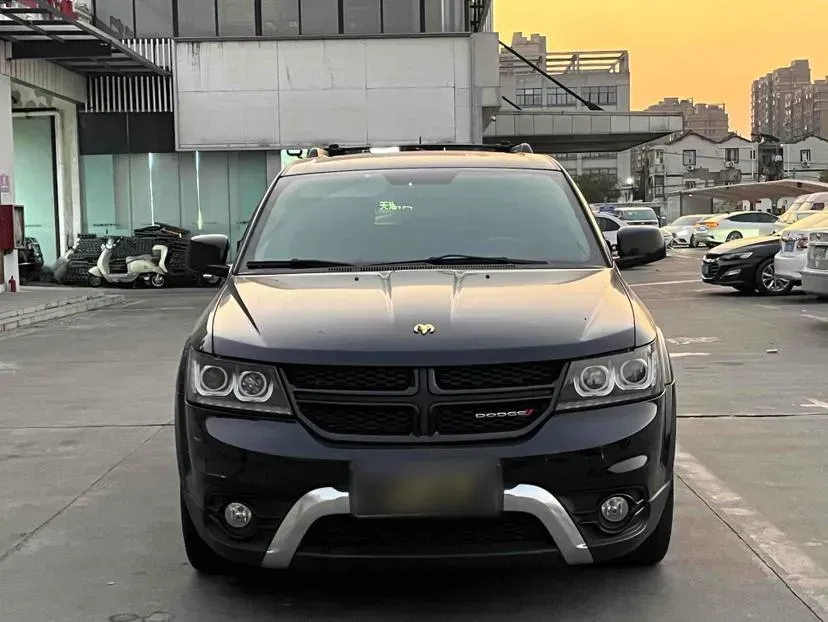 2016 Dodge JCUV 2.4L 170HP L4 6AT,autocango,china used car exporter,china ev exporter,chinese used car exporter,chinese used ev exporter