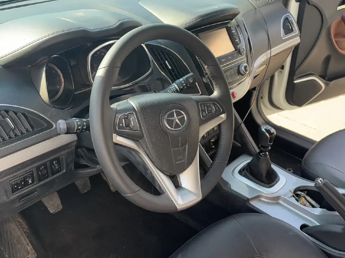 2015 JAC Refine S5 1.5T 174HP L4 6MT,autocango,china used car exporter,china ev exporter,chinese used car exporter,chinese used ev exporter