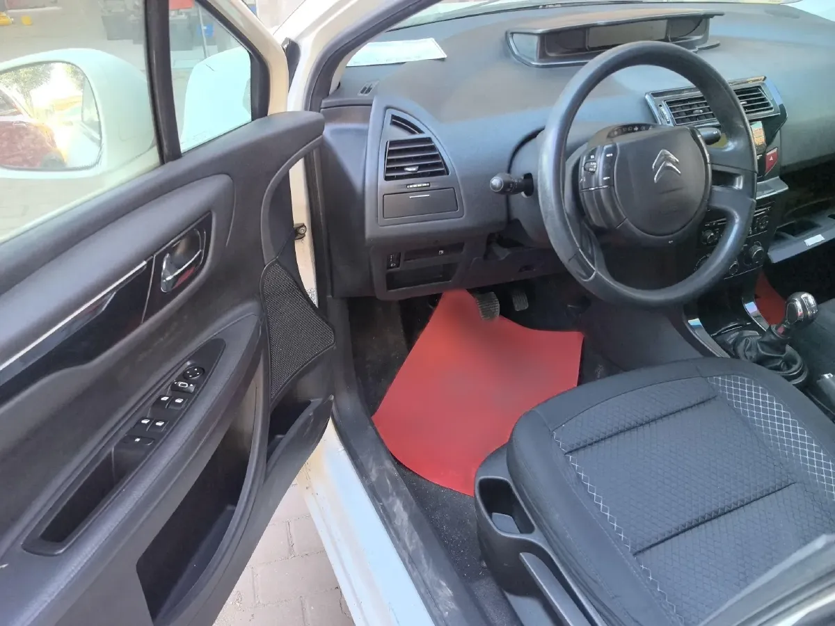 2012 Citroen C-Quatre 1.6L 106HP L4 5MT,autocango,china used car exporter,china ev exporter,chinese used car exporter,chinese used ev exporter