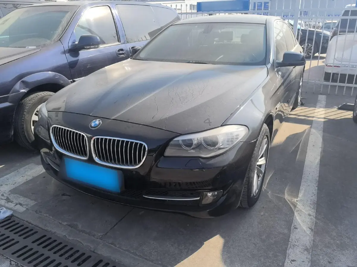 2013 BMW 5 Series 2.0T 218HP L4 8AT