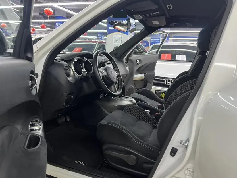 2014 Infiniti ESQ 1.6L 116HP L4 CVT,autocango,china used car exporter,china ev exporter,chinese used car exporter,chinese used ev exporter