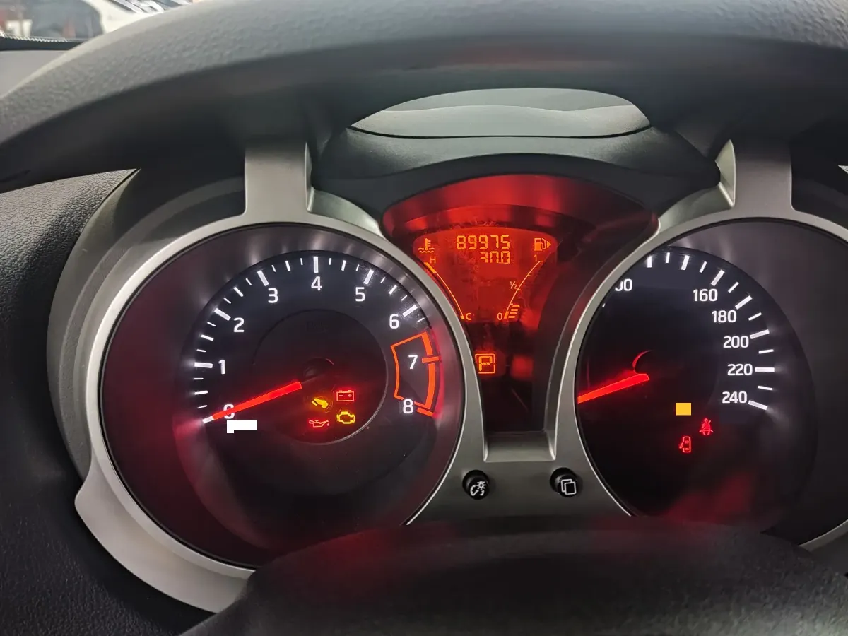 2014 Infiniti ESQ 1.6L 116HP L4 CVT,autocango,china used car exporter,china ev exporter,chinese used car exporter,chinese used ev exporter