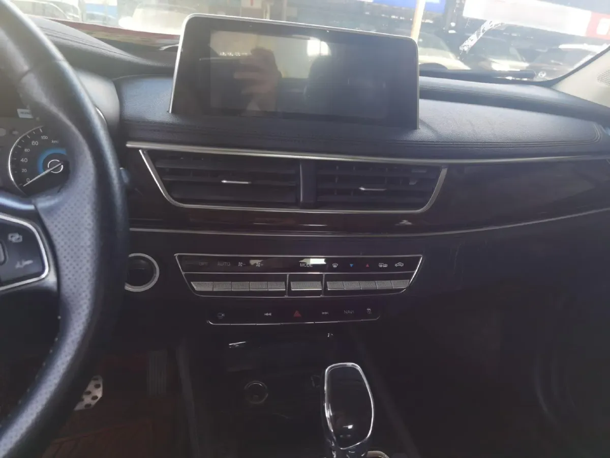 2017 DongFeng Fengon Fengon 580 1.5T 150HP L4 CVT,autocango,china used car exporter,china ev exporter,chinese used car exporter,chinese used ev exporter