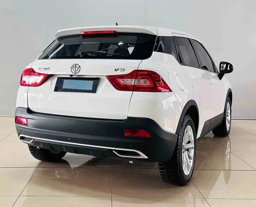 2017 Brilliance Auto V3 1.5L 112HP L4 5AT,autocango,china used car exporter,china ev exporter,chinese used car exporter,chinese used ev exporter