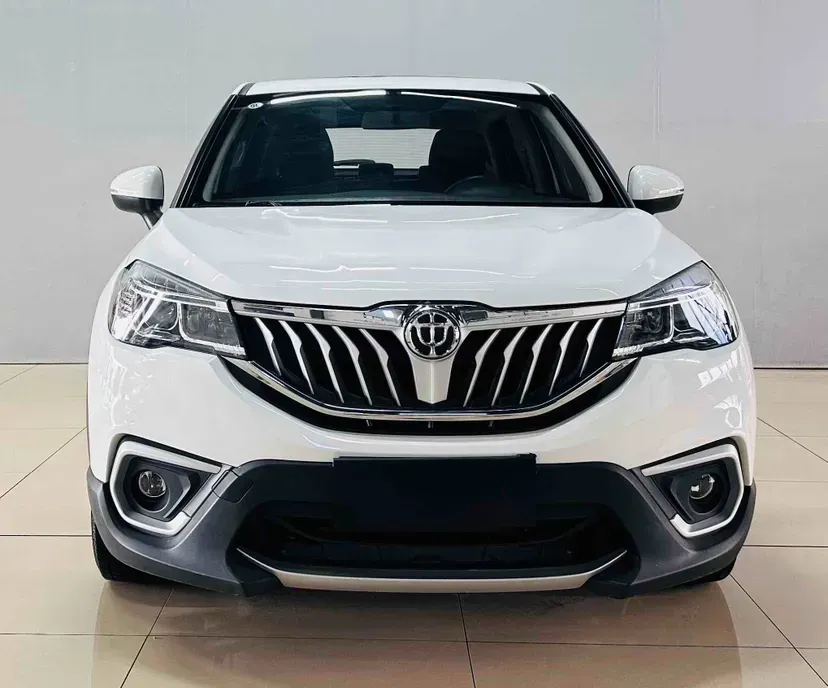 2017 Brilliance Auto V3 1.5L 112HP L4 5AT,autocango,china used car exporter,china ev exporter,chinese used car exporter,chinese used ev exporter