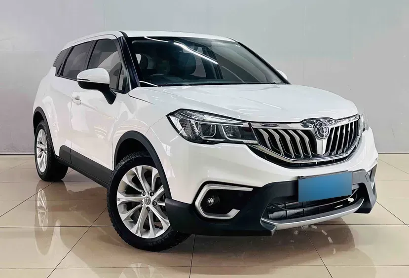 2017 Brilliance Auto V3 1.5L 112HP L4 5AT,autocango,china used car exporter,china ev exporter,chinese used car exporter,chinese used ev exporter