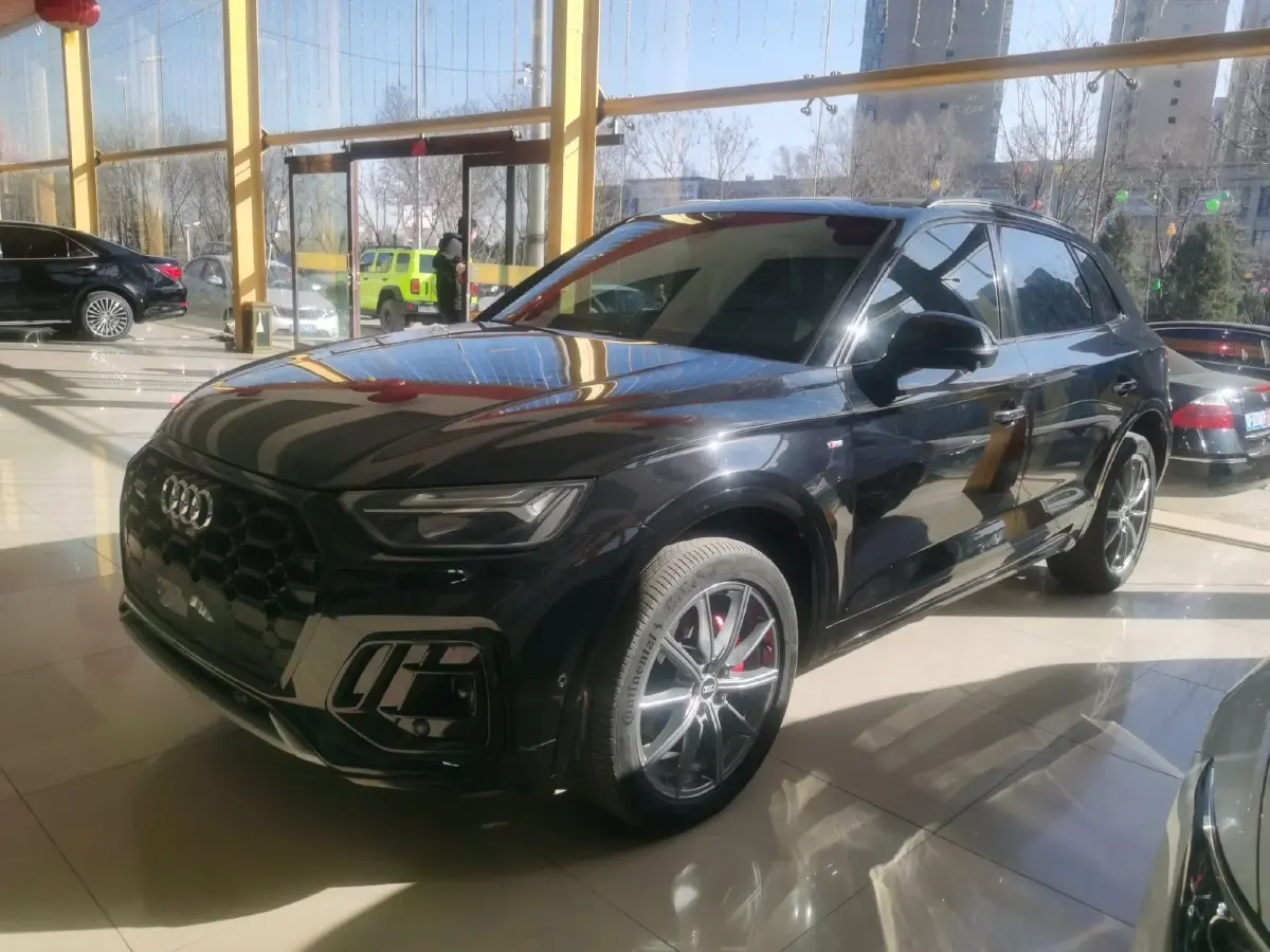 2022 Audi Q5L 2.0T 190HP L4 7DCT