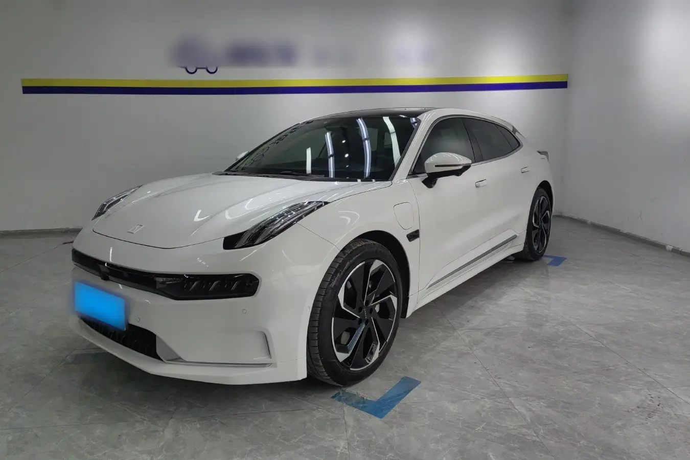 2022 Zeekr 001 BEV 100KWH