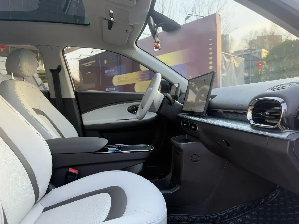 2023 JAC EV YiWei 3 BEV 41KWH,autocango,china used car exporter,china ev exporter,chinese used car exporter,chinese used ev exporter