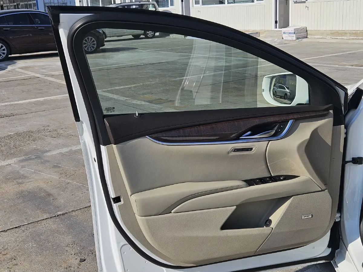 2013 Cadillac XTS 3.6L 309HP V6 6AT,autocango,china used car exporter,china ev exporter,chinese used car exporter,chinese used ev exporter